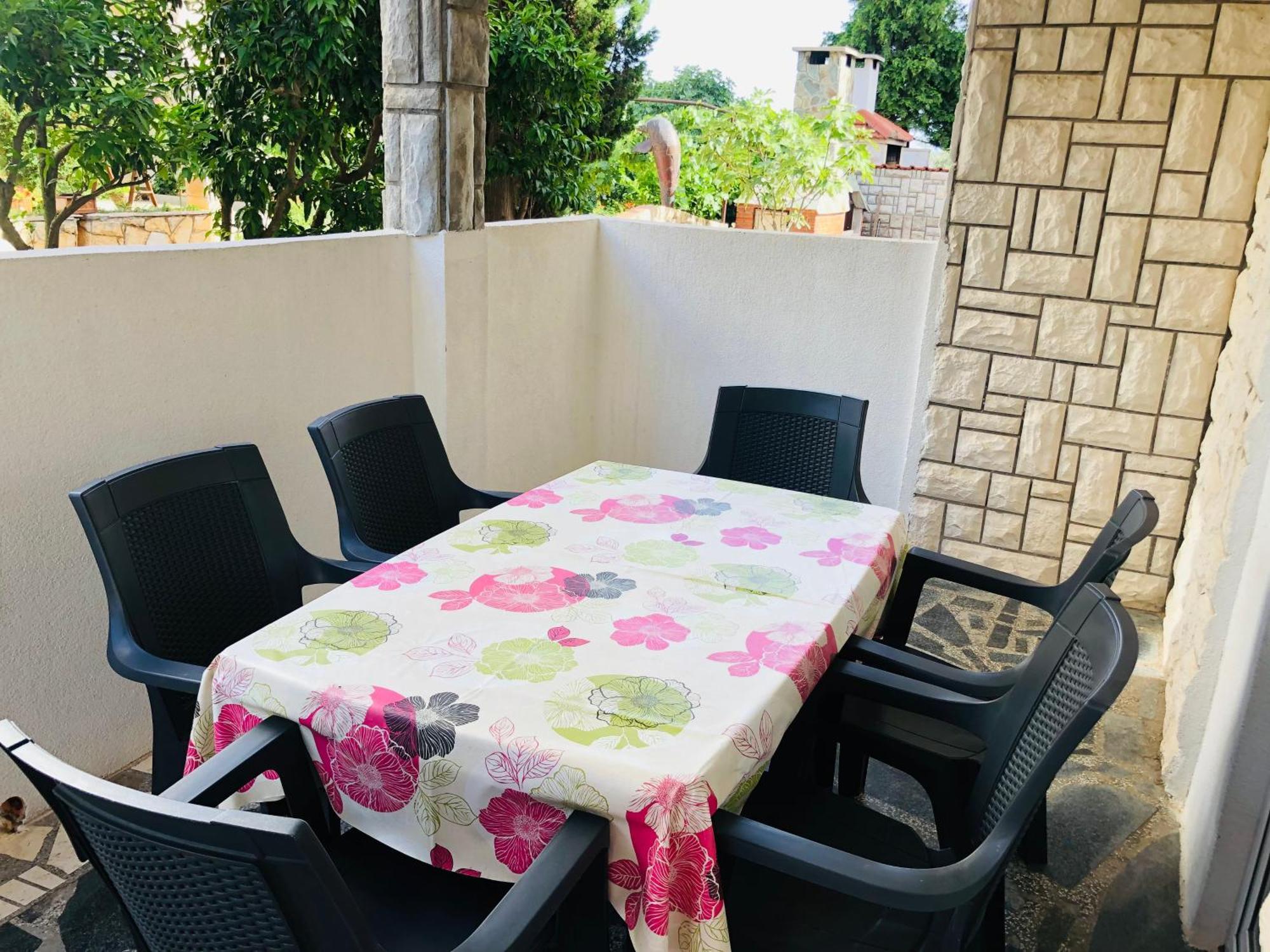 Apartmani Ema Trogir Exterior foto