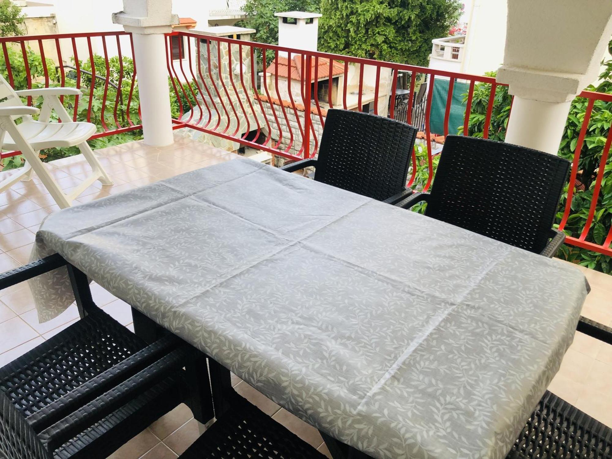 Apartmani Ema Trogir Exterior foto
